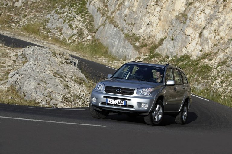 Top 5 seguros para coche híbrido enchufable con cobertura de batería y cargador doméstico Top 5 seguros para coche híbrido enchufable con cobertura de batería y cargador doméstico